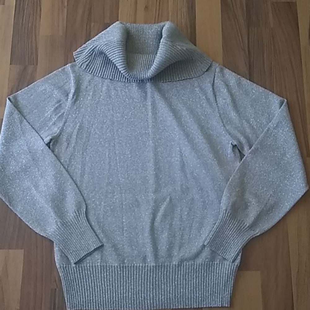 Ann Klein Silver & Gray Sweater
